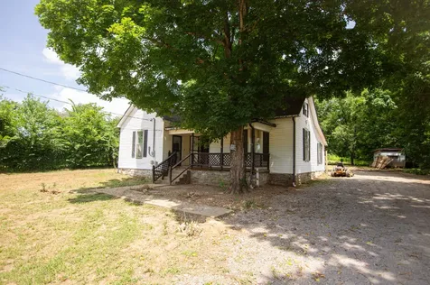 605 Moody Street Shelbyville TN 37160