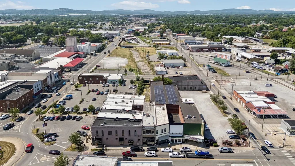 104 W Main Street Lebanon TN 37087