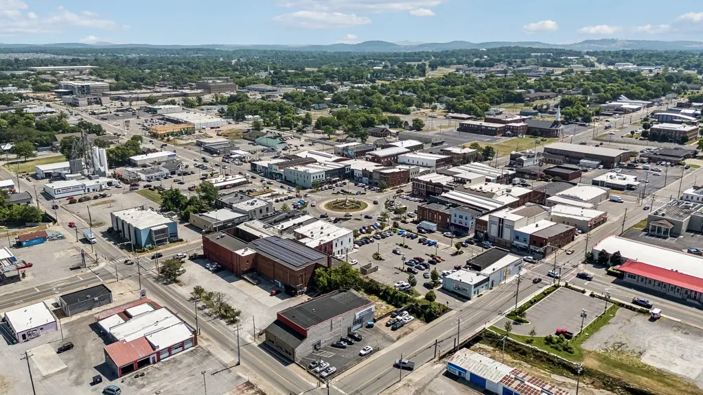 104 W Main Street Lebanon TN 37087