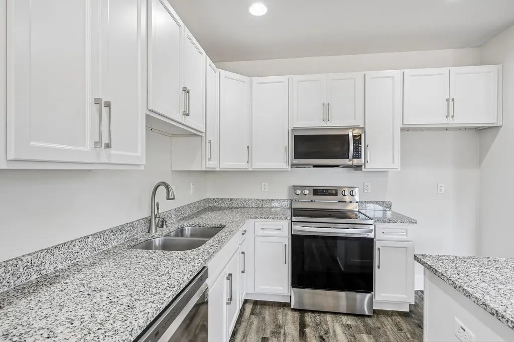 120 Hartsville Court Lebanon TN 37087