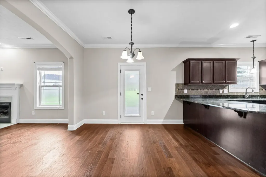 880 Cherry Blossom Lane Clarksville TN 37040