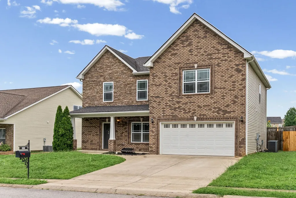 880 Cherry Blossom Lane Clarksville TN 37040