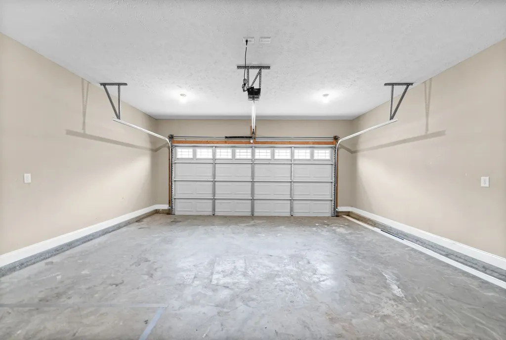 880 Cherry Blossom Lane Clarksville TN 37040