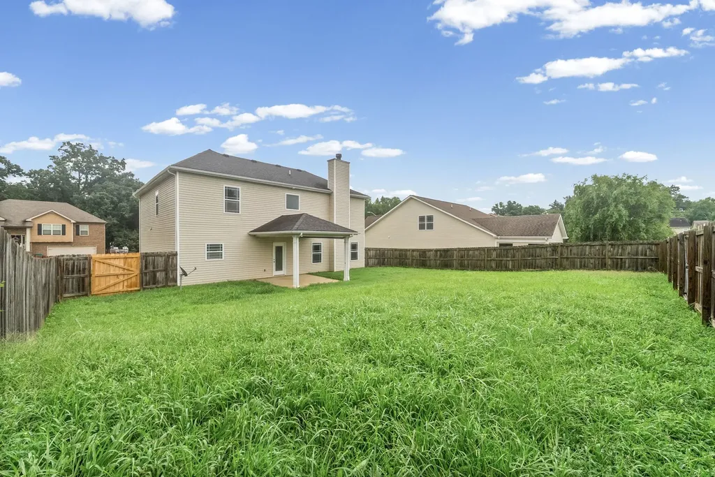 880 Cherry Blossom Lane Clarksville TN 37040