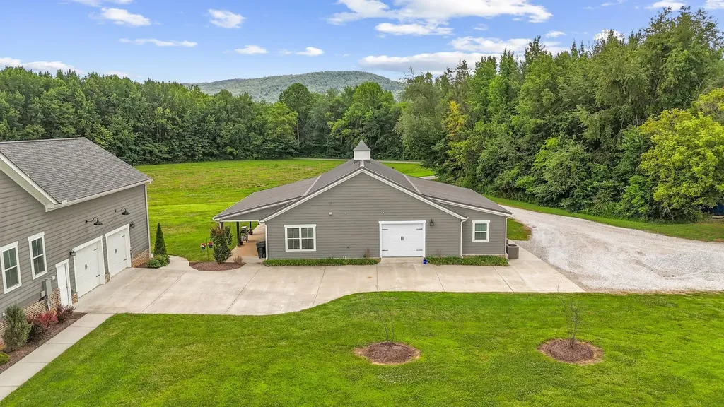69 Meadows Road Hillsboro TN 37342