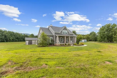 69 Meadows Road Hillsboro TN 37342