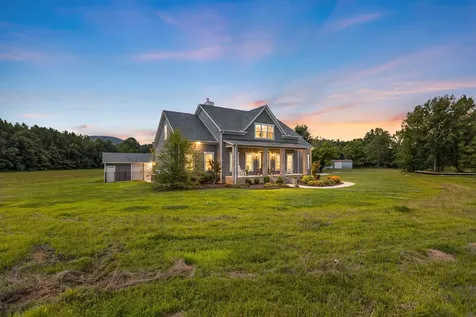 69 Meadows Road Hillsboro TN 37342