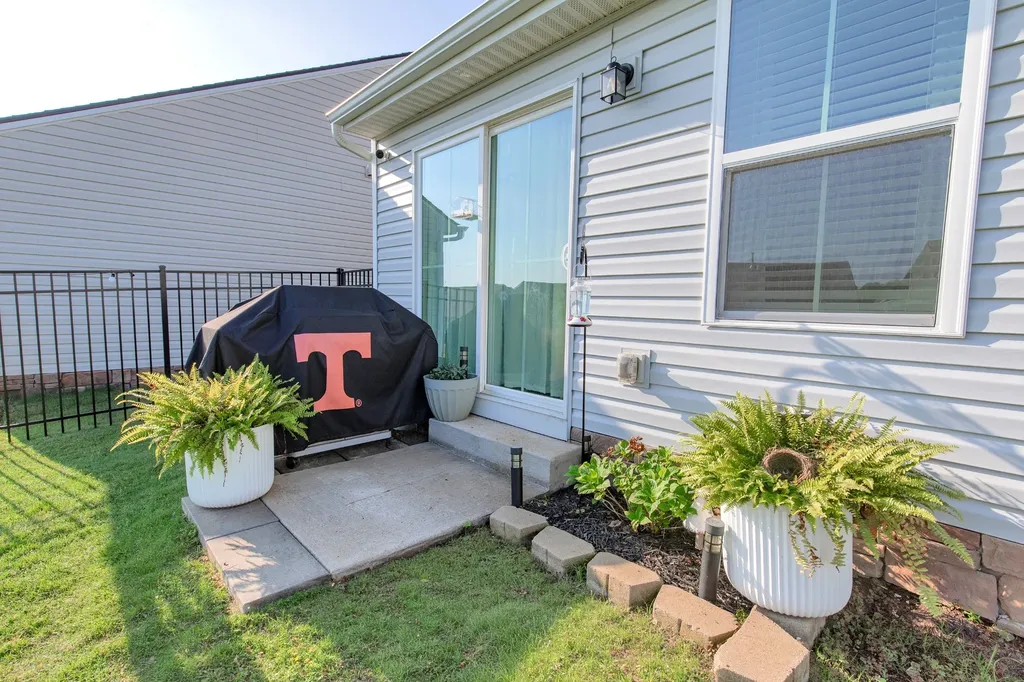 1014 Wilkinson Lane White House TN 37188