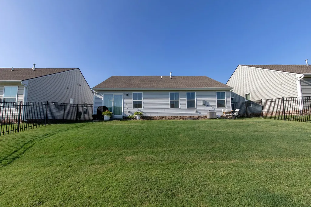 1014 Wilkinson Lane White House TN 37188