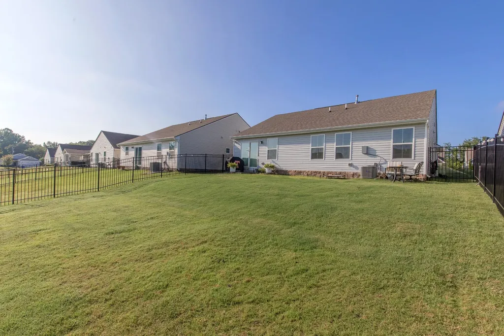 1014 Wilkinson Lane White House TN 37188