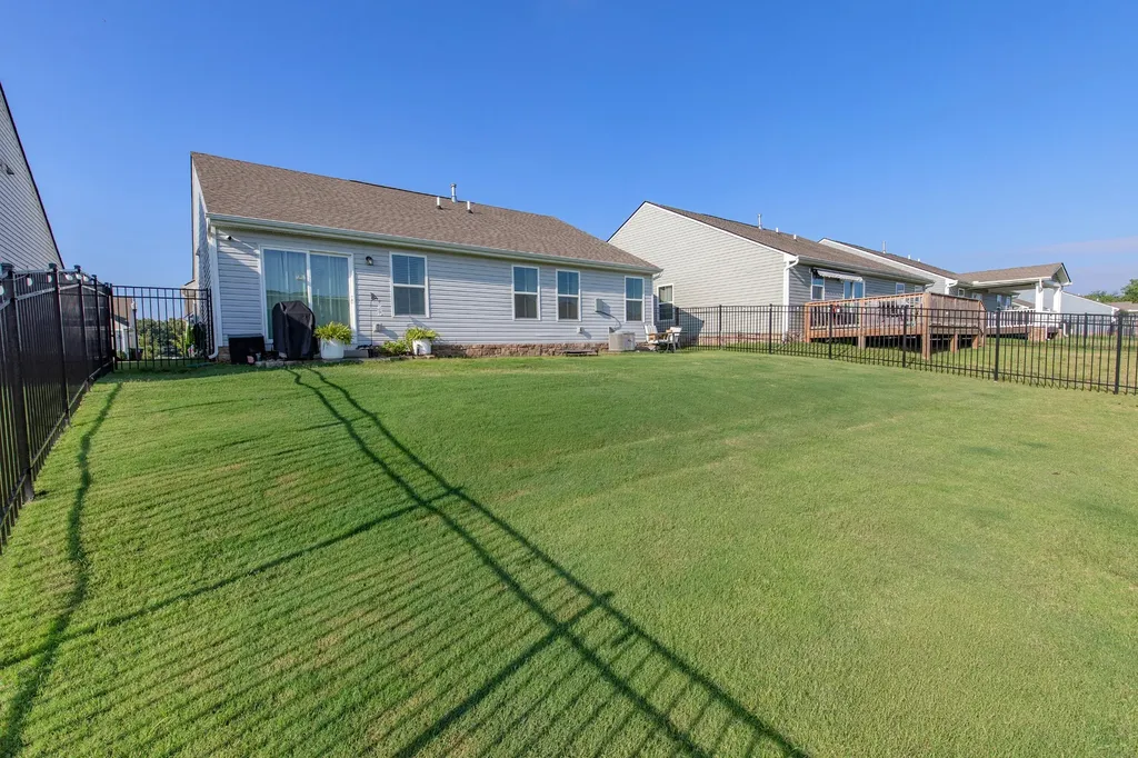 1014 Wilkinson Lane White House TN 37188