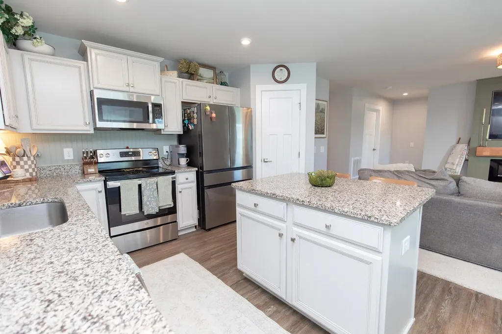 1014 Wilkinson Lane White House TN 37188