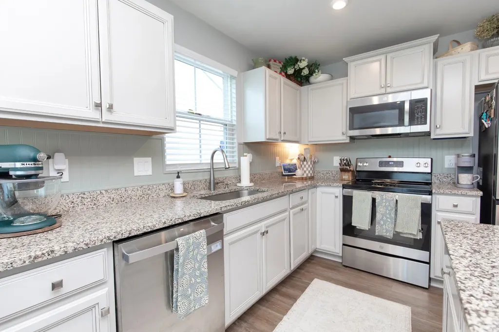 1014 Wilkinson Lane White House TN 37188