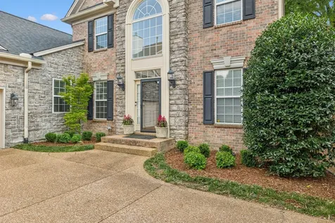 1113B Biltmore Drive Nashville TN 37204