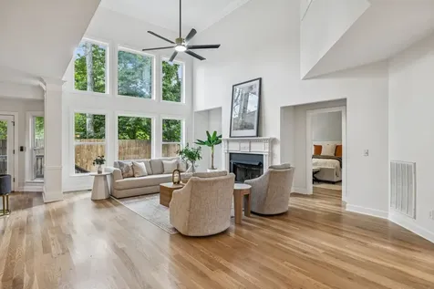 1113B Biltmore Drive Nashville TN 37204