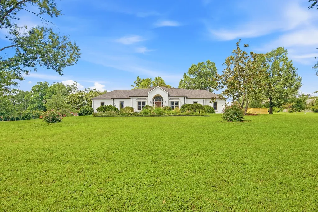 6436 Worchester Drive Nashville TN 37221