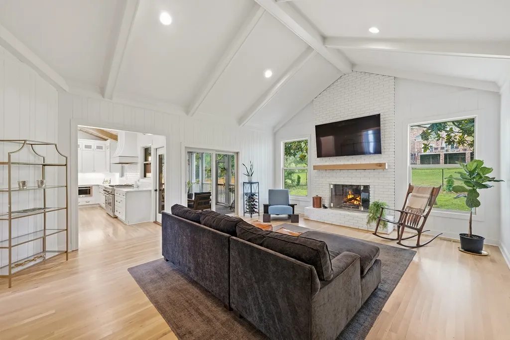 6436 Worchester Drive Nashville TN 37221