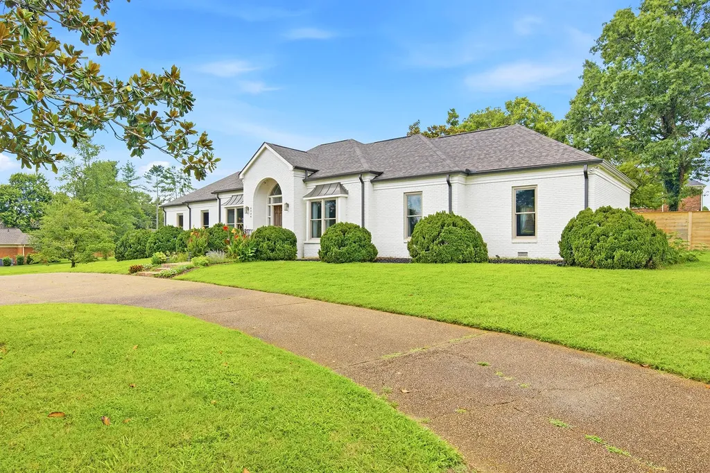 6436 Worchester Drive Nashville TN 37221