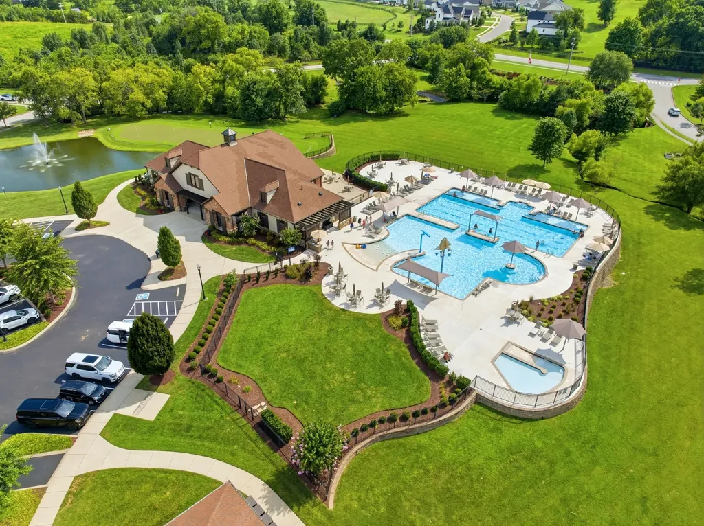 6910 Wellsford Lane College Grove TN 37046