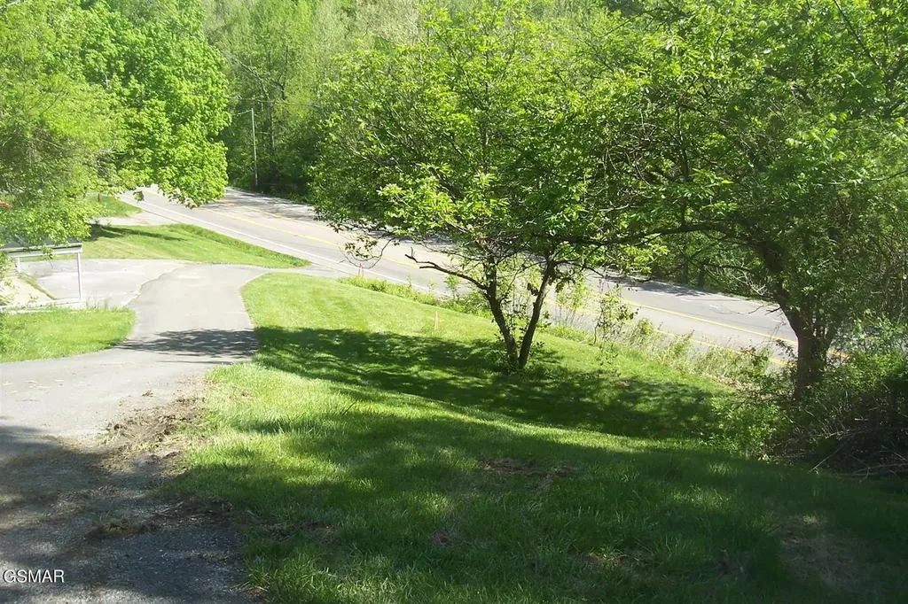 1 Chapman Highway Seymour TN 37865