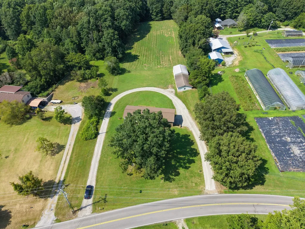 1283 Bandy Road Ashland City TN 37015