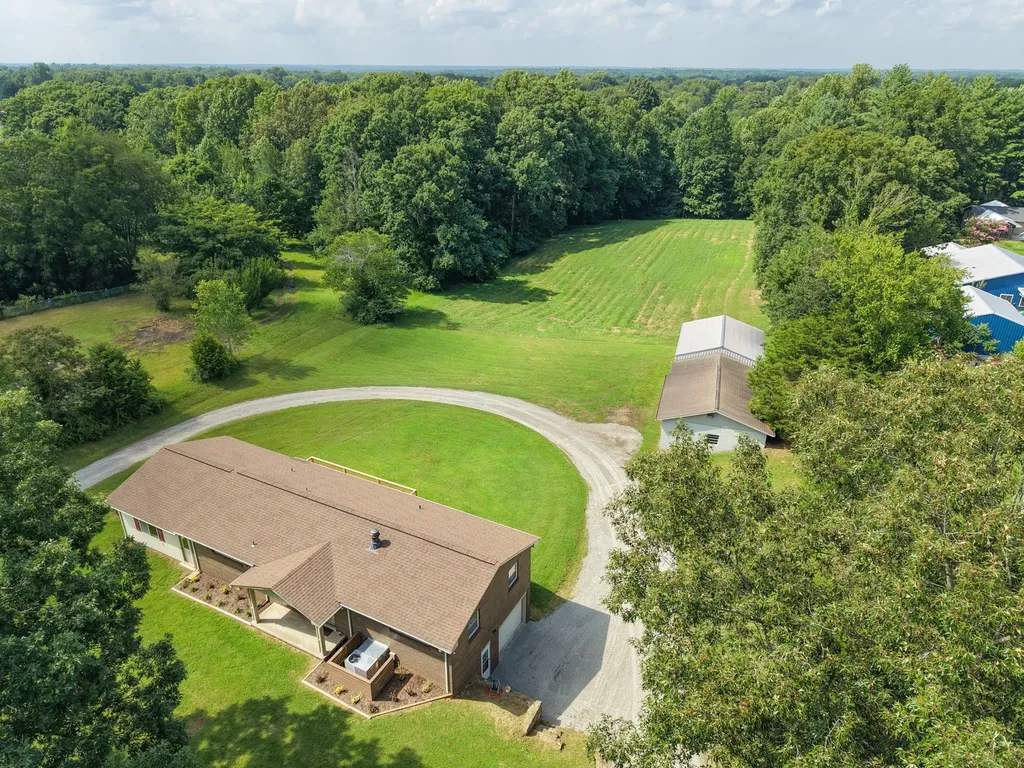 1283 Bandy Road Ashland City TN 37015
