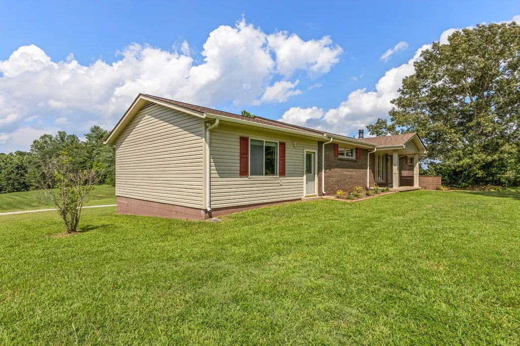 1283 Bandy Road Ashland City TN 37015