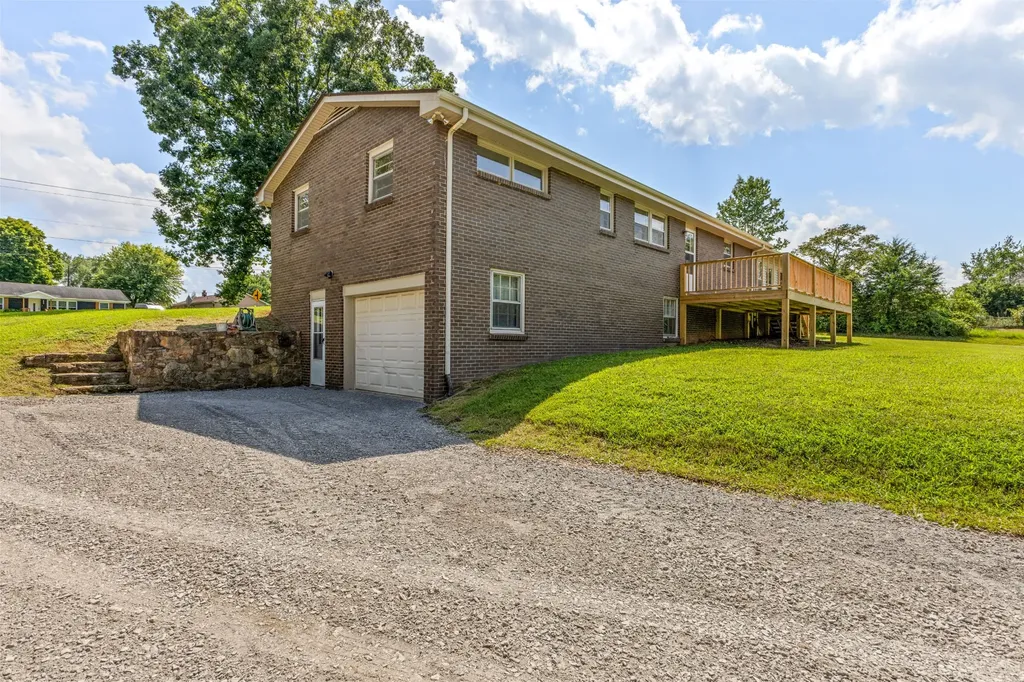 1283 Bandy Road Ashland City TN 37015