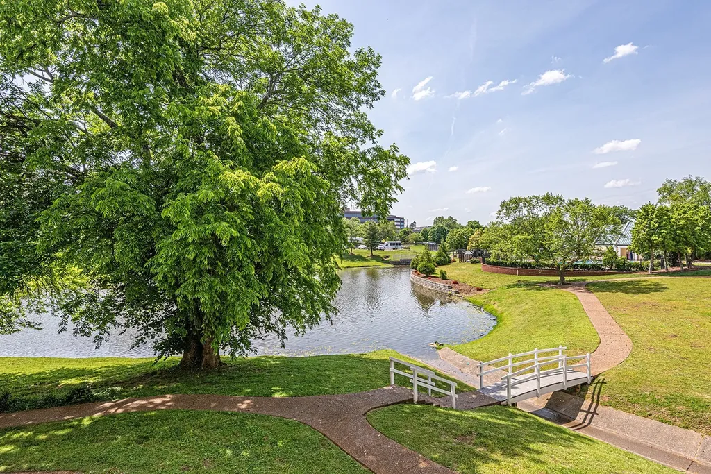 209 Ashlawn Court Nashville TN 37215