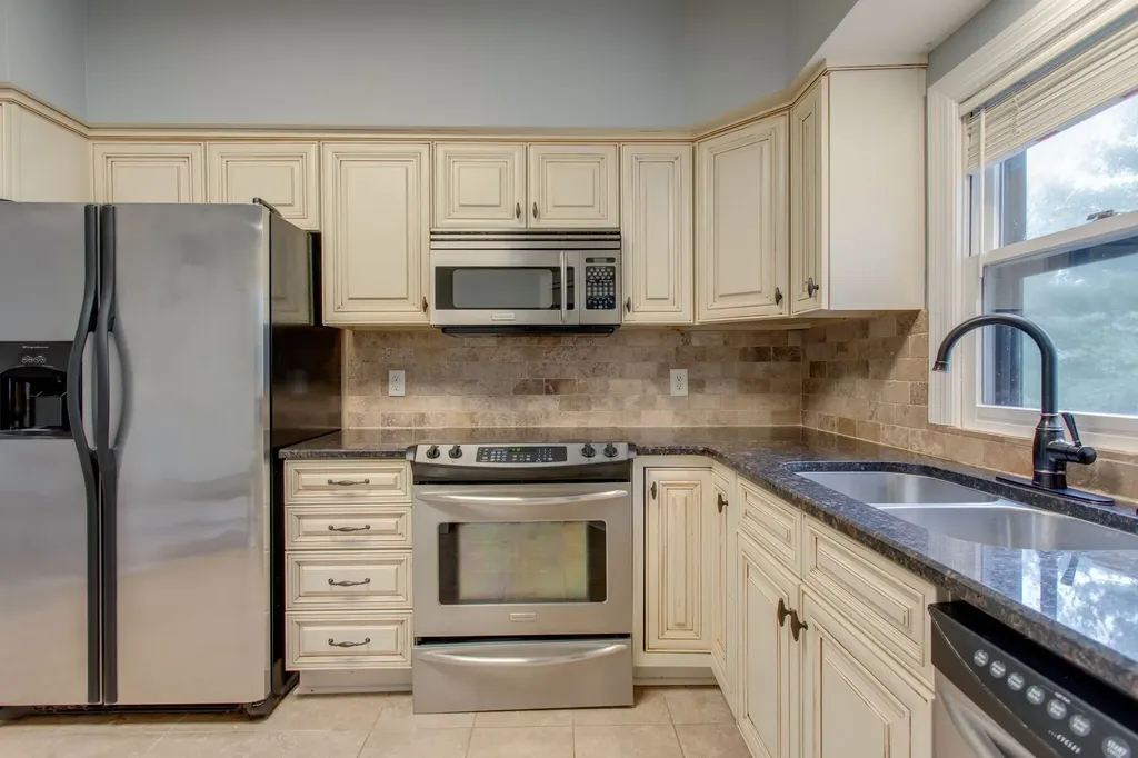 209 Ashlawn Court Nashville TN 37215