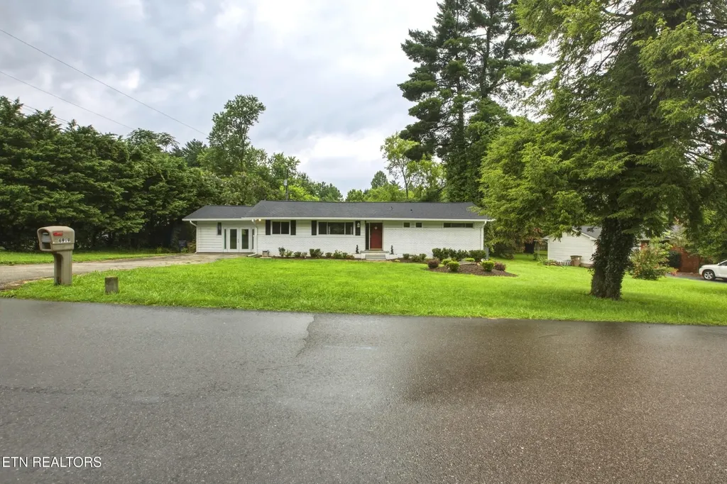 6919 Dorchester Drive Knoxville TN 37909