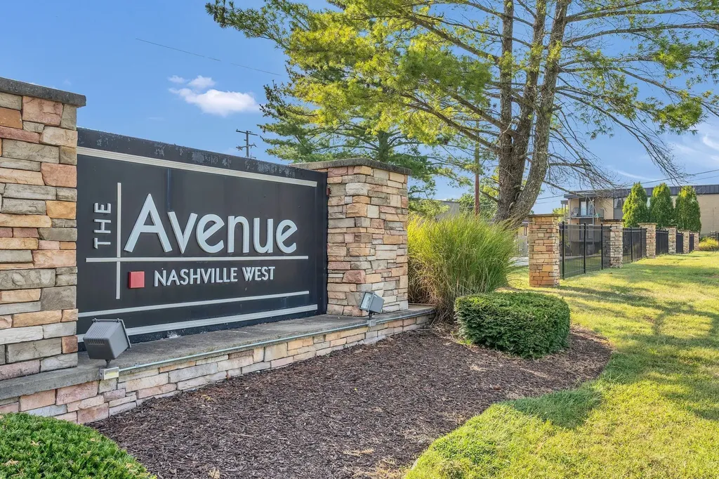 6680 Charlotte Pike Nashville TN 37209