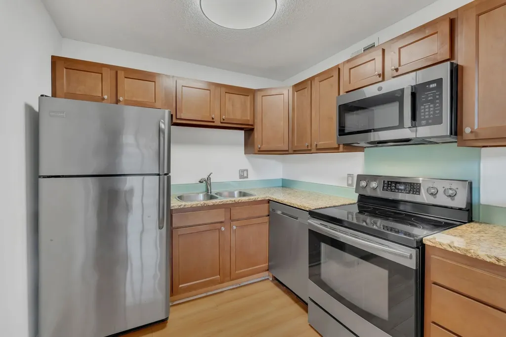 6680 Charlotte Pike Nashville TN 37209