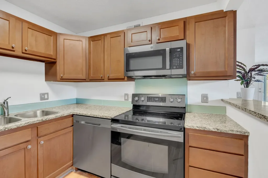 6680 Charlotte Pike Nashville TN 37209