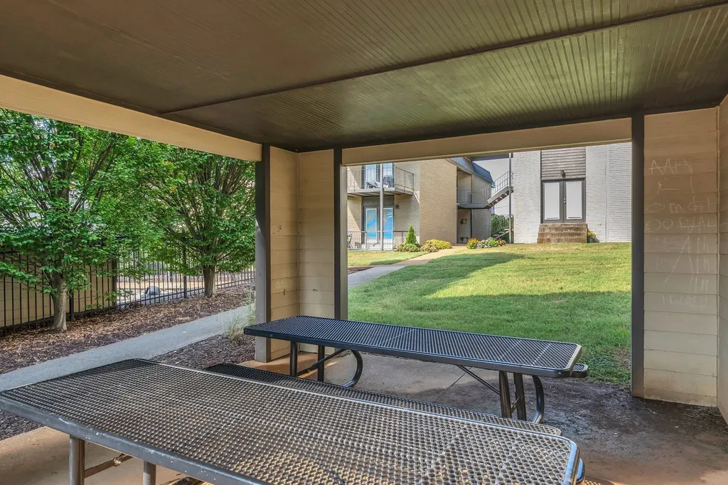 6680 Charlotte Pike Nashville TN 37209
