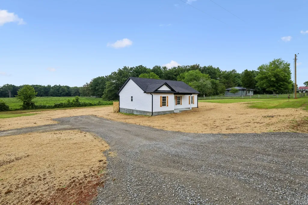 1997 Short Mountain Road Woodbury TN 37190