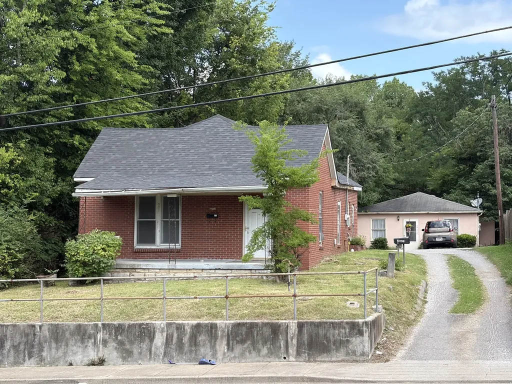 406 Natchez Street, E Franklin TN 37064