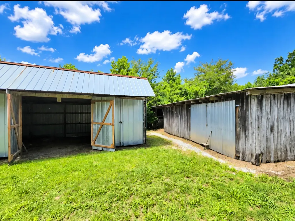 4111 Jefferson Road Smithville TN 37166