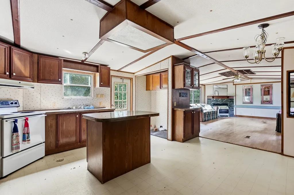4111 Jefferson Road Smithville TN 37166