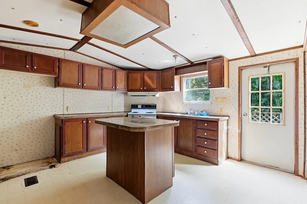 4111 Jefferson Road Smithville TN 37166
