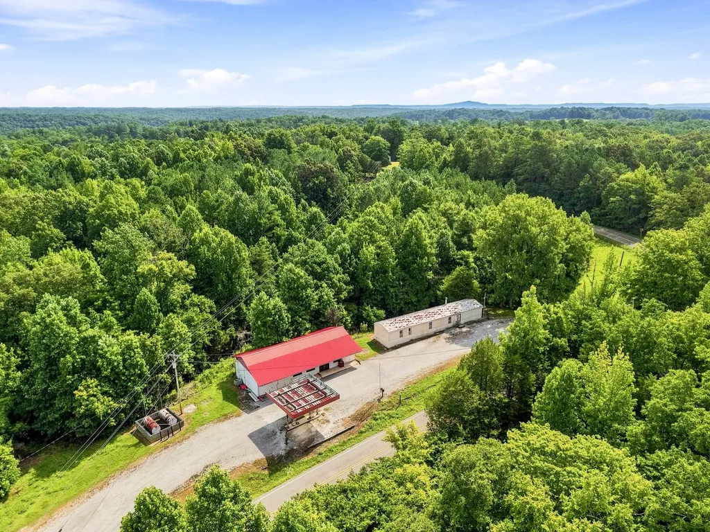 4111 Jefferson Road Smithville TN 37166
