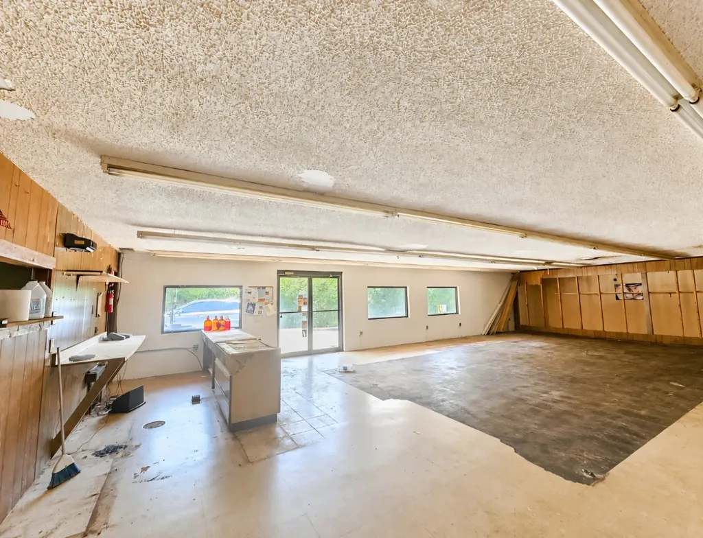 4111 Jefferson Road Smithville TN 37166