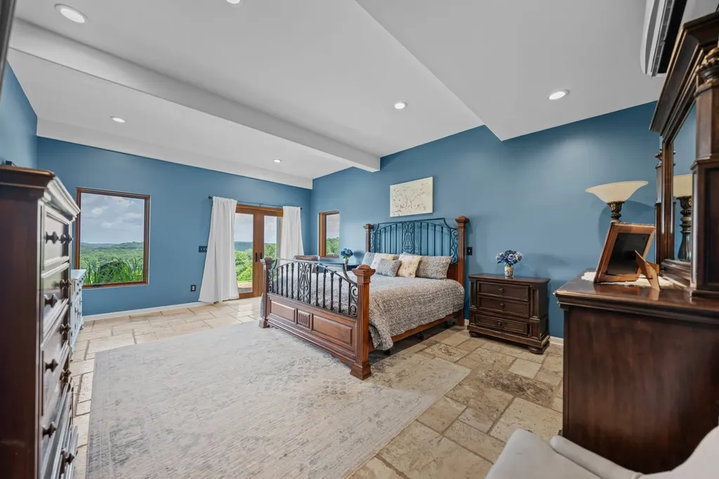 66 Shawnokee Trail Charlotte TN 37036