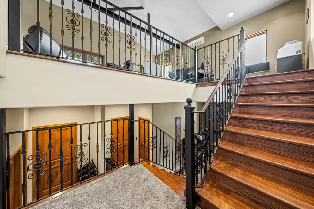 66 Shawnokee Trail Charlotte TN 37036