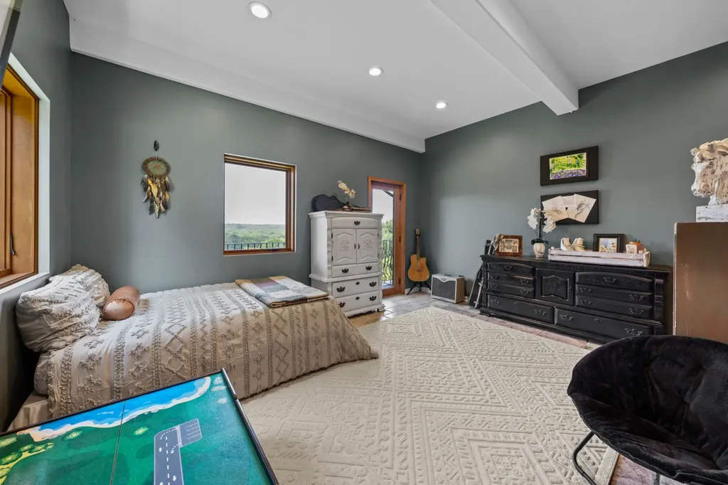 66 Shawnokee Trail Charlotte TN 37036