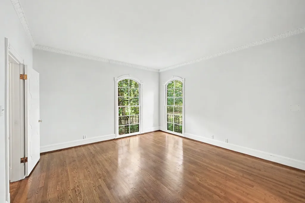 6111 Hickory Valley Road Nashville TN 37205