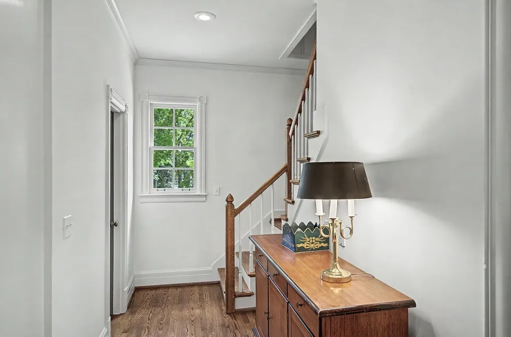 6111 Hickory Valley Road Nashville TN 37205