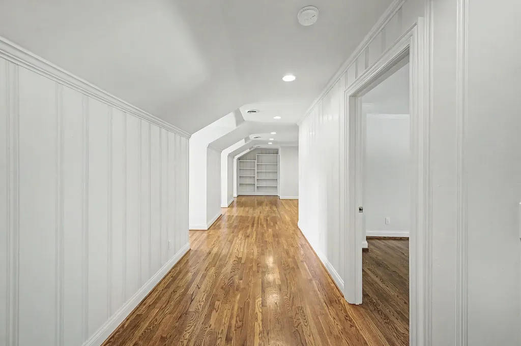 6111 Hickory Valley Road Nashville TN 37205