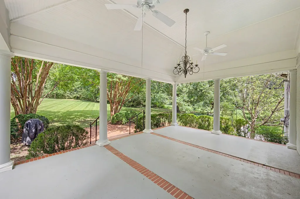 6111 Hickory Valley Road Nashville TN 37205