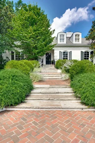 6111 Hickory Valley Road Nashville TN 37205